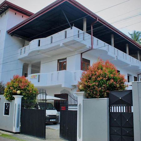 Residenza Belvedere Hikkaduwa Bagian luar foto